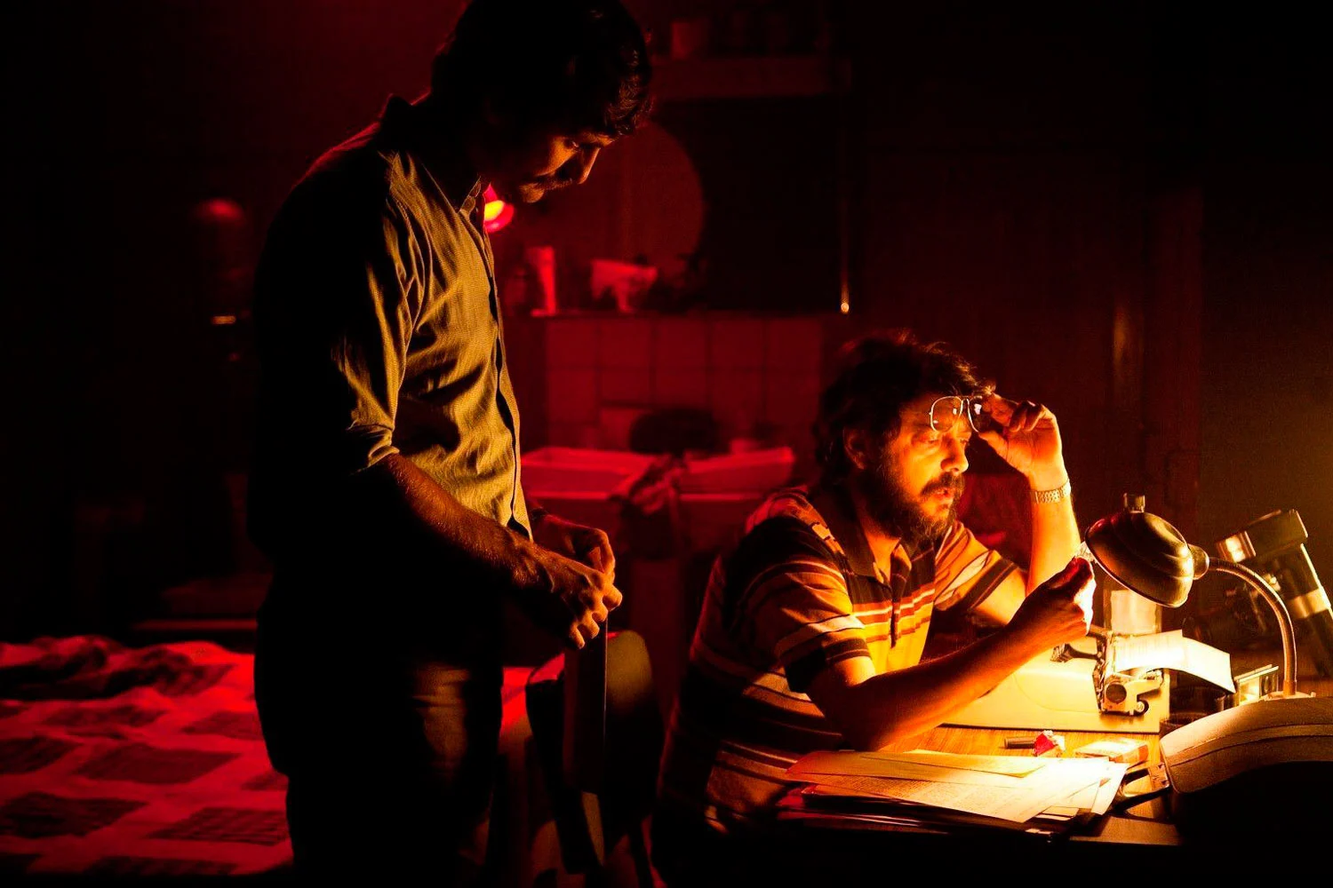 La isla mínima (2014), de Alberto Rodríguez, Manolo Solo interpretando al periodista La isla mínima (2014), de Alberto Rodríguez, Manolo Solo interpretando al periodista