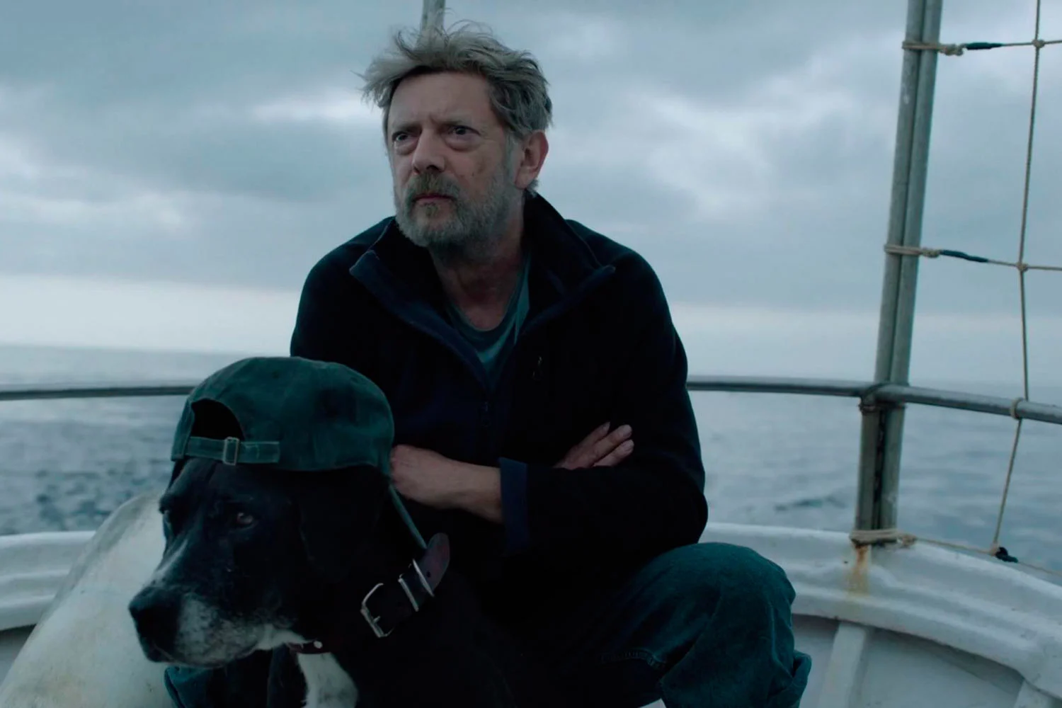 Cerrar los ojos (2023), de Víctor Erice, Manolo Solo interpretando a Miguel Garay, el director retirado Cerrar los ojos (2023), de Víctor Erice, Manolo Solo interpretando a Miguel Garay, el director retirado