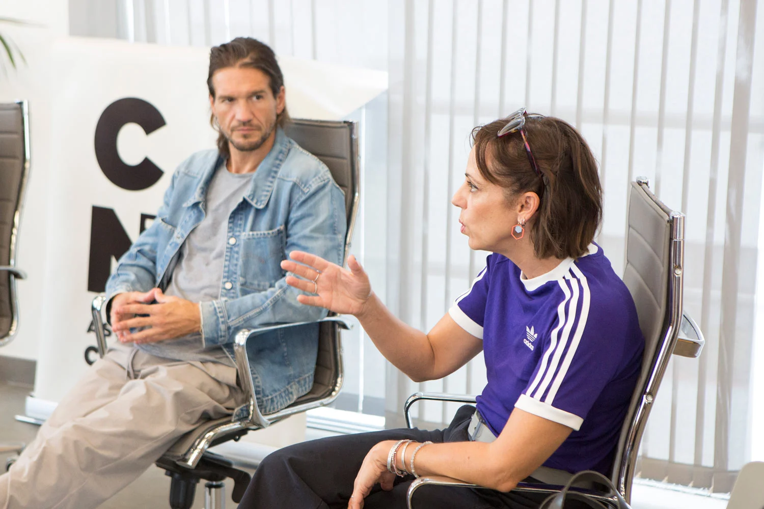 Isa Sánchez durante su participación en el encuentro CINA organizado en Casares
